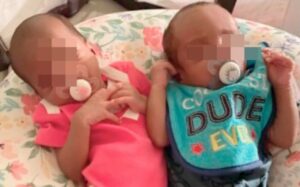 Mamma uccide i suoi gemellini appena nati e dorme per giorni con i loro cadaveri