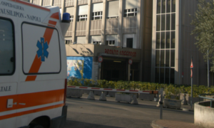 bimbo 3 anni preocipita nel vuoto quarto flegreo