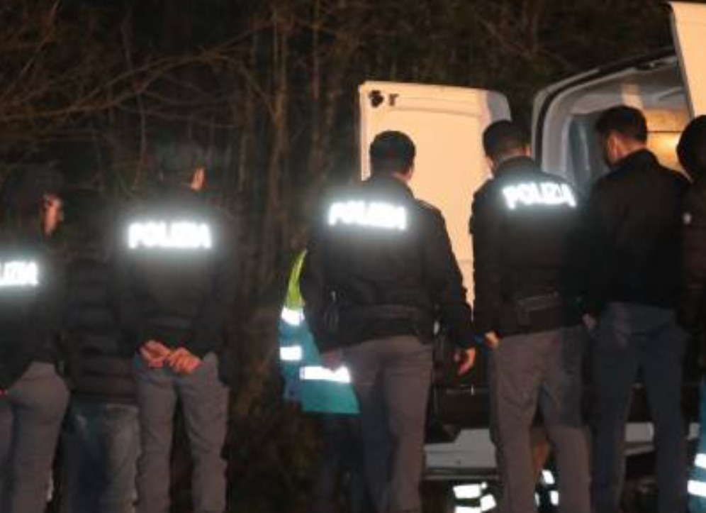 cadavere senza testa carinaro