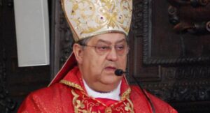 l cardinale Crescenzio Sepe, arcivescovo di Napoli, e' risultato positivo al tampone per l'accertamento del covid. Per questo motivo, fa sapere la Curia, sta osservando un periodo di isolamento come prescritto.