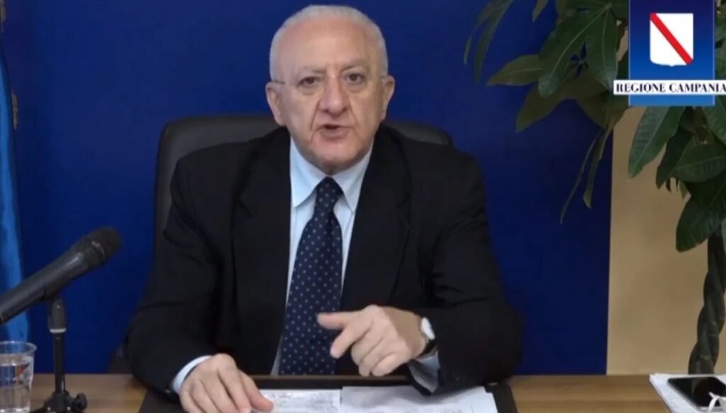 Coronavirus, De Luca chiede il lockdown: "E' necessario chiudere tutto"