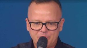 Il dolore più grande di Gigi D'Alessio: "Quando li perdi tutti e due c'è solo il buio"