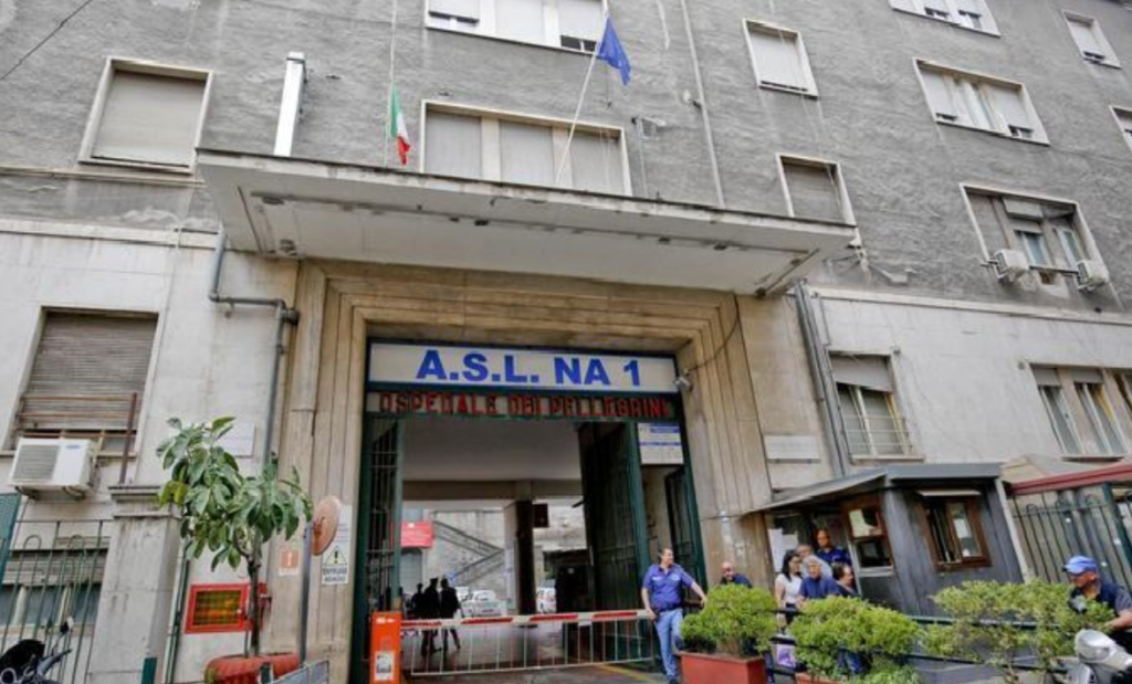 due ragazzi accoltellati a napoli