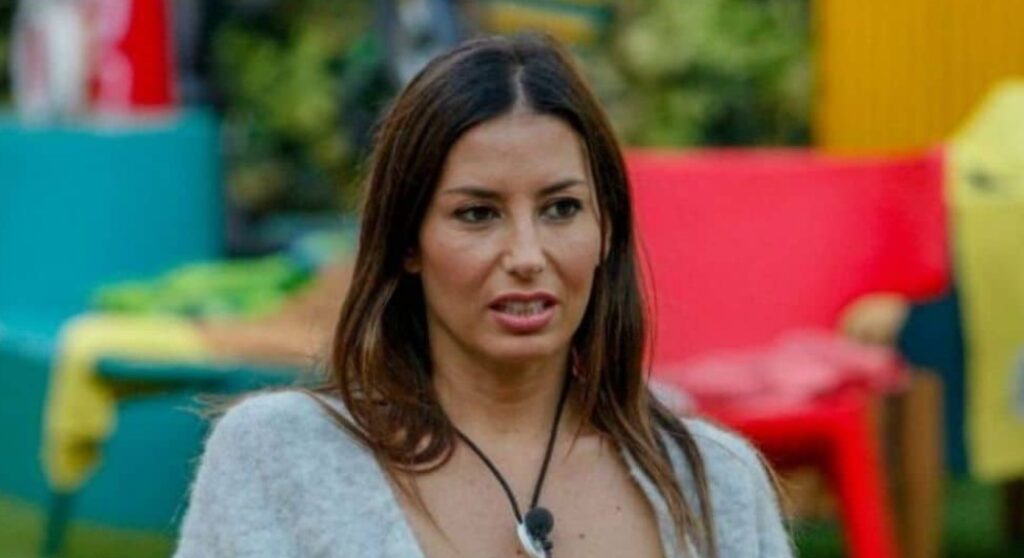 Elisabetta Gregoraci e il rapporto con il figlio Nathan, la confessione: "Non glielo lascio fare"