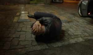 giovane aggredito perde un occhio