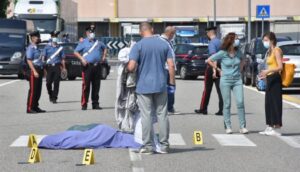 investito ucciso davanti bar