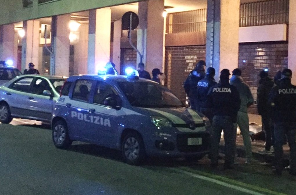 Spari dopo una lite per viabilità, fermato un giovane di 21 anni di Acerra