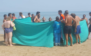 malore litorale domizio muore