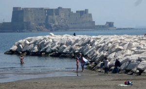 Meteo Napoli, avviso della Protezione Civile: "Nuova ondata di calore con alte temperature"
