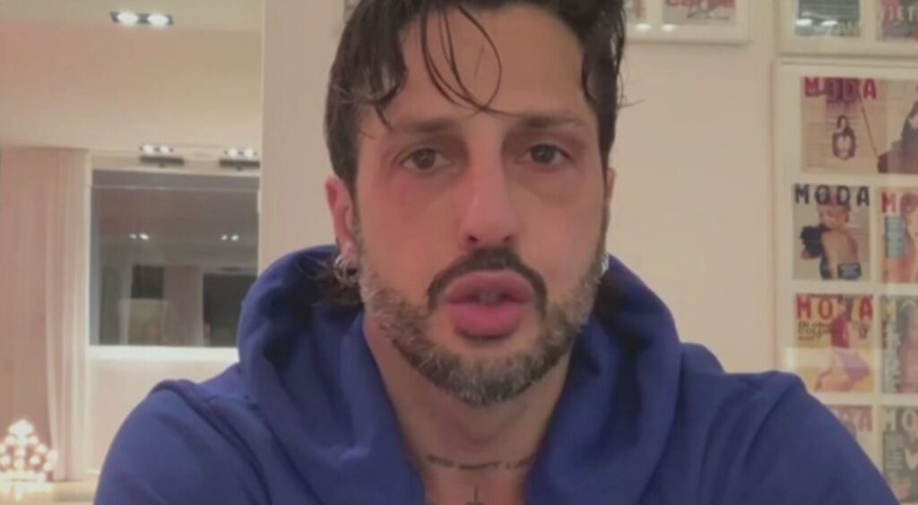 Quanto guadagna Fabrizio Corona in tv, l'ex re dei paparazzi svela i suoi cachet