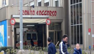 ragazza di 13 anni precipita nel vuoto dalla classe