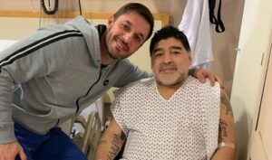 Morte Maradona, l'accusa dell'avvocato e amico Matìas Morla: "L'ambulanza ha tardato mezz'ora"