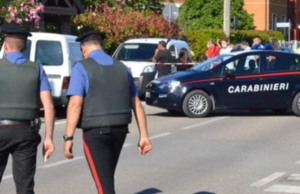 Si torna a sparare, uomo colpito in strada: Salvatore Artiaco obiettivo dei killer