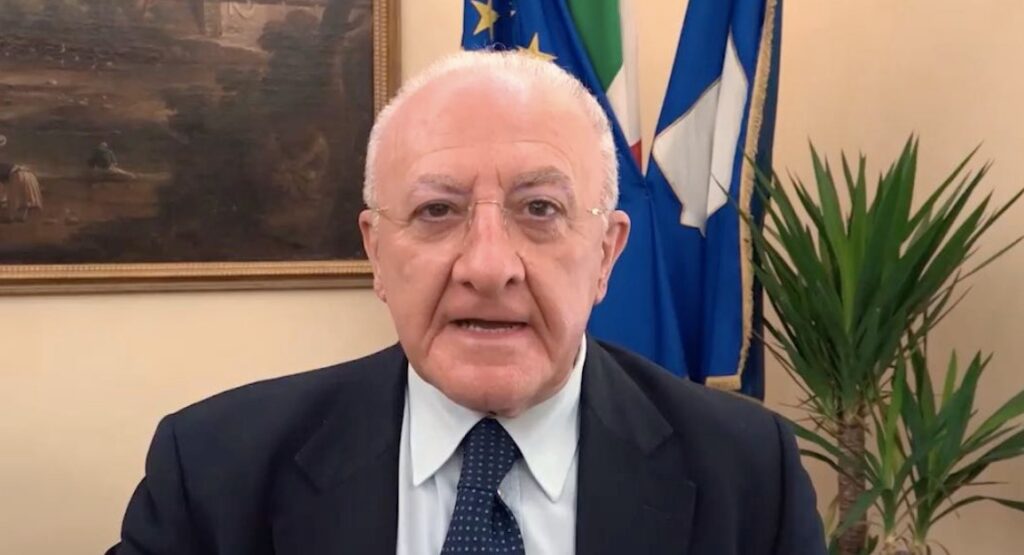 Chiusura scuole in Campania, la decisione del Tar: respinto il ricorso