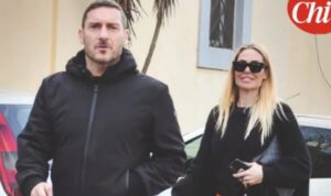 totti e ilary assieme per strada
