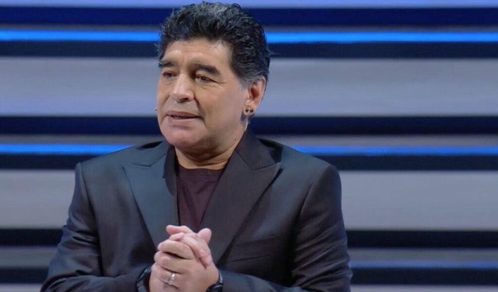 L'ultima volta che Maradona è venuto a Napoli: "Una notte durata fino all'alba"