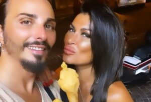 Fuga romantica di Tony Colombo e Tina Rispoli, la coppia vola a Dubai