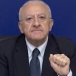La Campania si sveglia zona rossa e De Luca attacca il Governo: "Ha scelto la linea sbagliata"