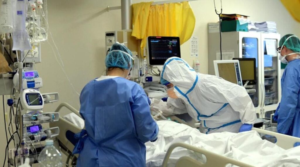 Bollettino Coronavirus in Campania, 984 casi su 8.889 tamponi e 46 decessi