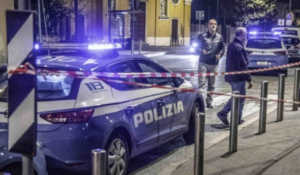 Cacciati di casa dal clan