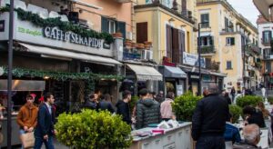 Chiude il Bar Serapide