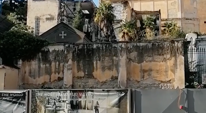 Crollo al cimitero di Napoli