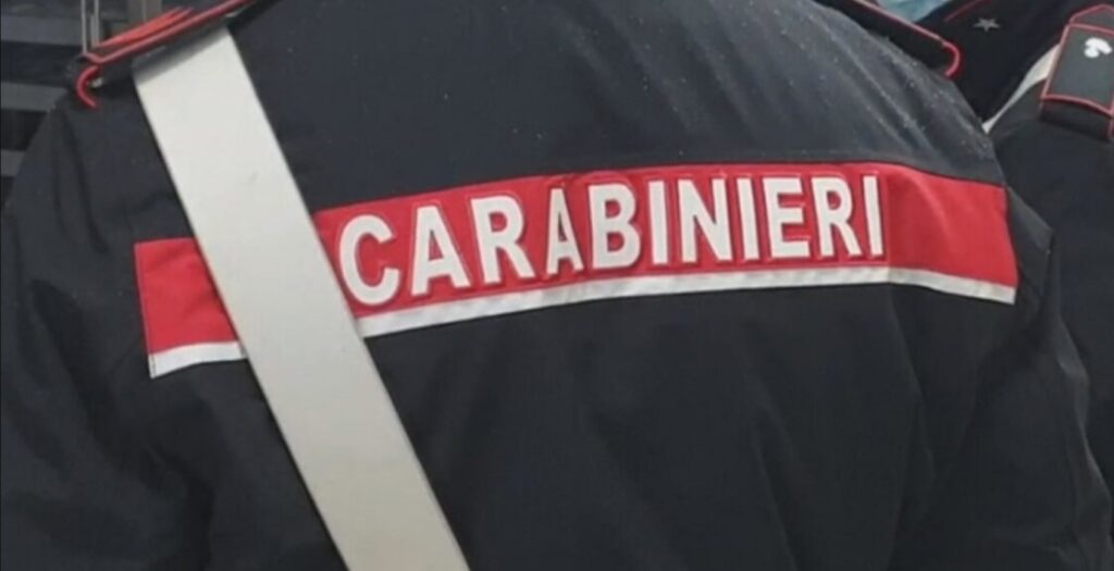 Fingono rapina a Napoli