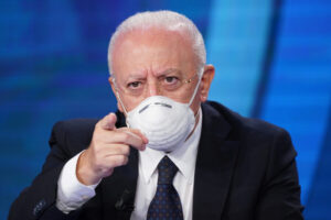 Mascherine obbligatorie in Campania