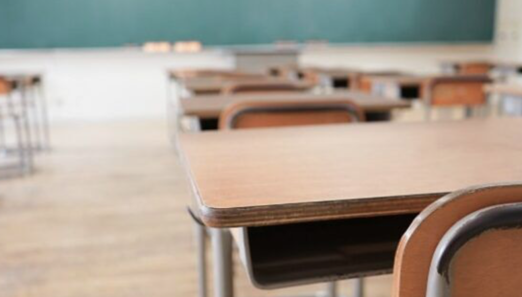 Scuole chiuse mercoledi