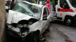 incidente auto somma vesuviana