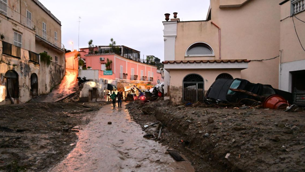 trovati due cadaveri ischia