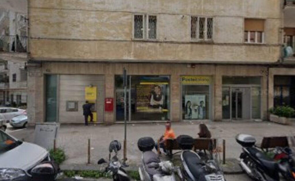 Rapina posta Napoli