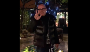 Gigi D'Alessio: "Quando mi vedete sotto l'albero ho delle novità"