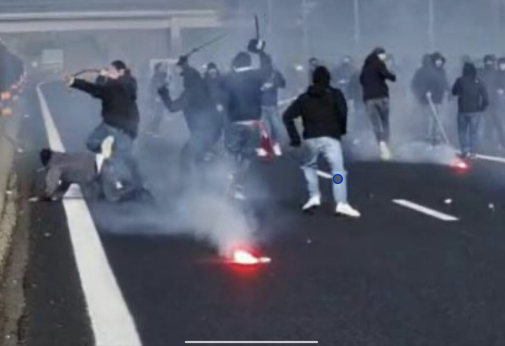 Niente trasferte per tifosi di Napoli e Roma