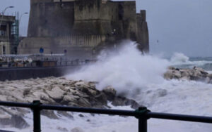 Maltempo a Napoli