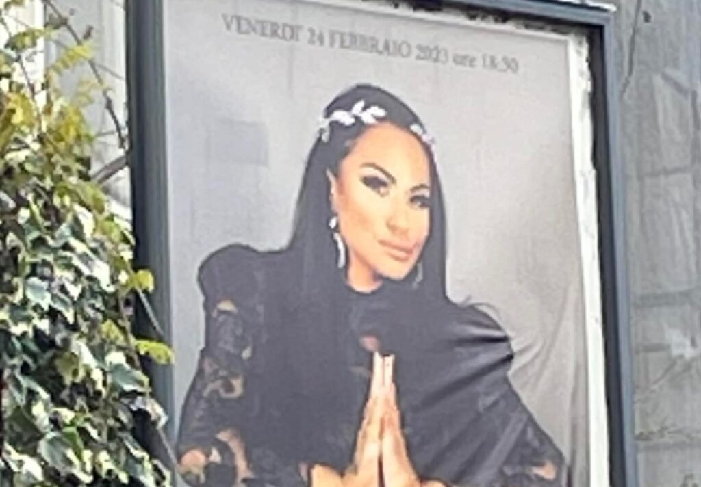 Critiche a Rita De Crescenzo teatro