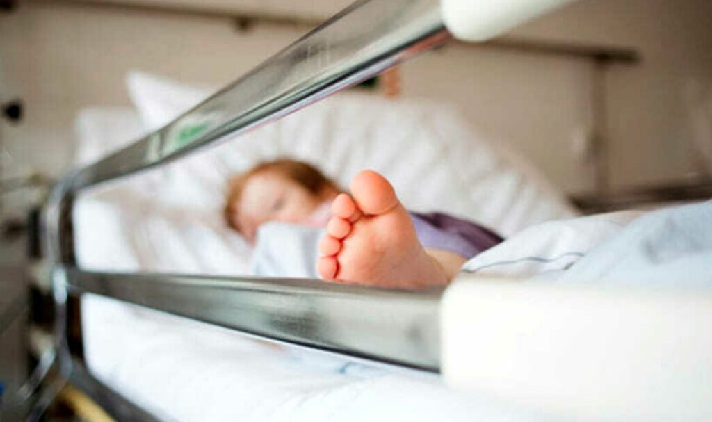 Napoli, paura per bambino di 2 anni con bronchiolite: é andato in arresto cardiaco