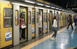 Arriva Internet nella metro a Napoli