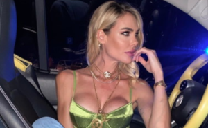 Ilary Blasi e la foto hot con Bastian