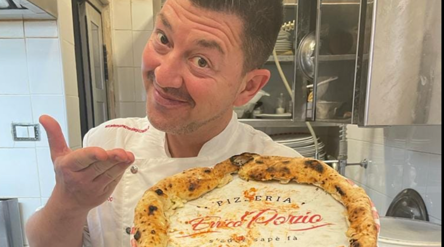 Errico Porzio apre sul lungomare di Napoli inaugurazione pizze gratis