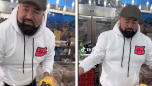 L’omaggio di Peppe di Napoli per Osimhen