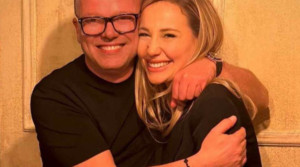 Gigi D'Alessio, la rivelazione: "Sposo Denise, non mi tiro indietro. Sono felice, abbiamo un figlio"