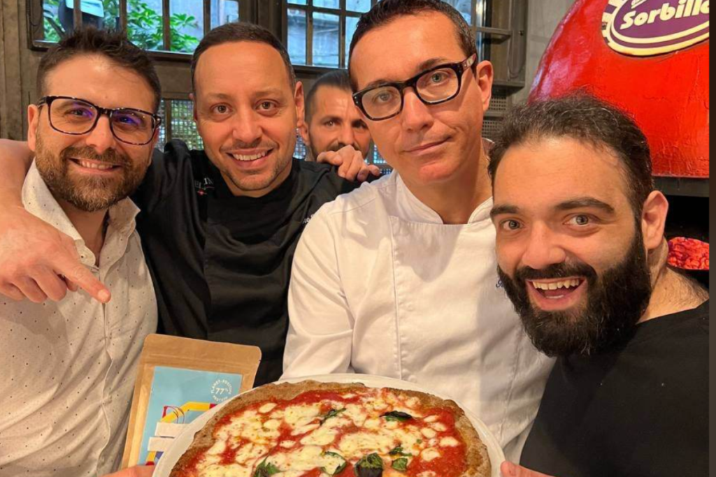 Gino Sorbillo pizza con farina grillo