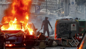 L'iniziativa dei tifosi del Napoli per i commercianti