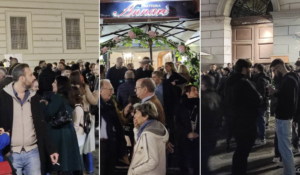 Ultras e istituzioni a piazza del Gesù nel locale danneggiato dai tedeschi