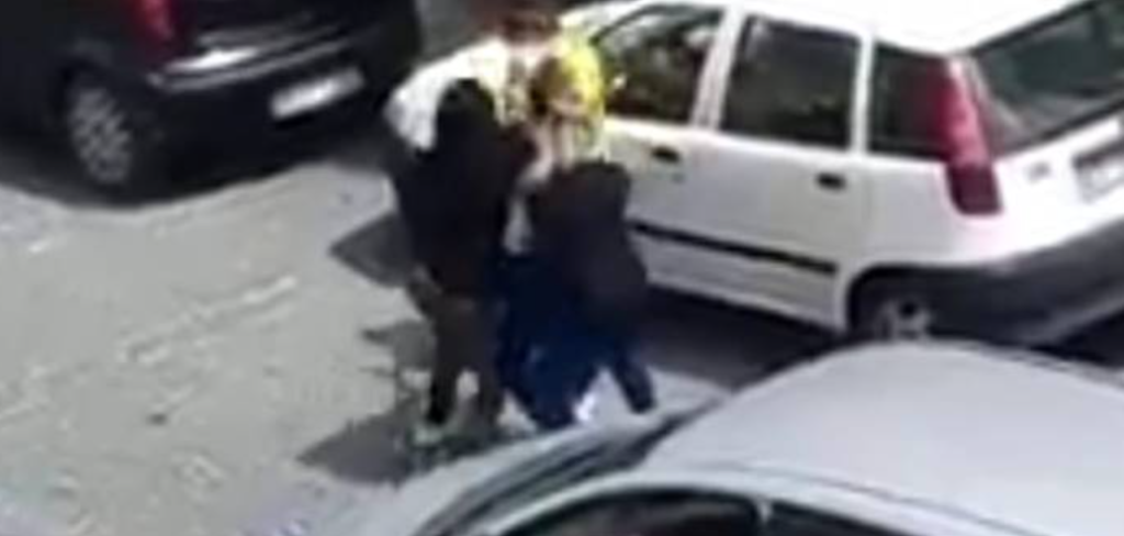 Lite in strada a Giugliano