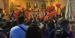 Proposta di matrimonio in via Partenope a Napoli