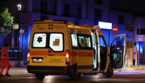 scende a buttare spazzatura muore 67 anni