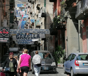 turista quartieri spagnoli