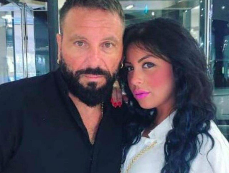 giusy attanasio marito insulti salernitani